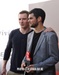 Michale Fassbender, premia David Victori, vincitore (con il cortometraggio The Guilt) di Your film festival, concorso promosso da YouTube e Google; 2 settembre; 69. Mostra del Cinema di Venezia